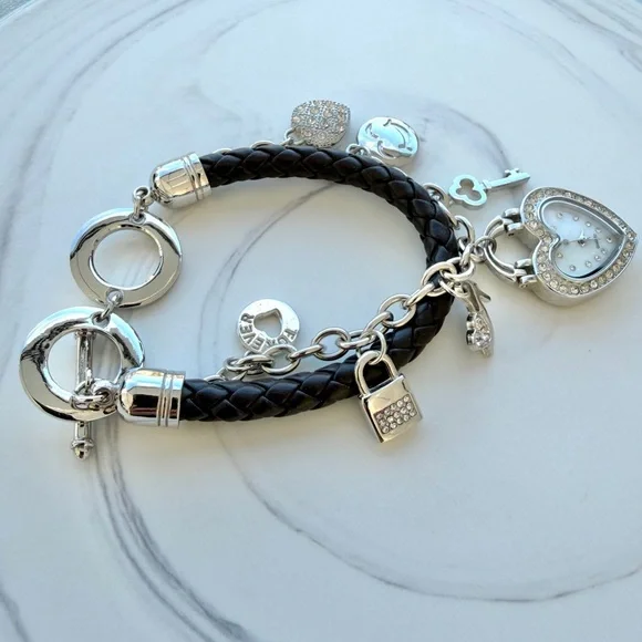 Silver-Tone Rhinestone Heart Quartz Watch Charm Bracelet ~ Needs New Battery - Picture 3 of 7